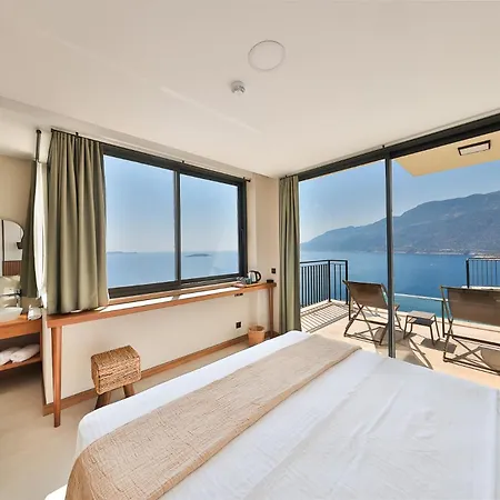 Lyxos Hotel