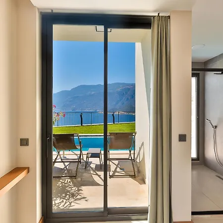 Lyxos Hotel