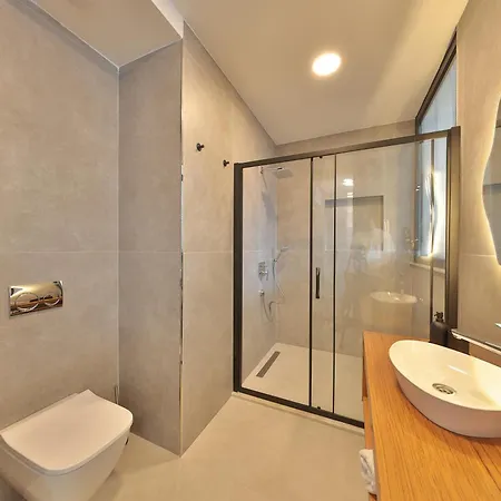 Hotel Lyxos - Adults Only Over 12 *
