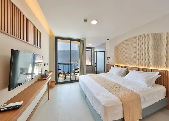 Hotel Lyxos *